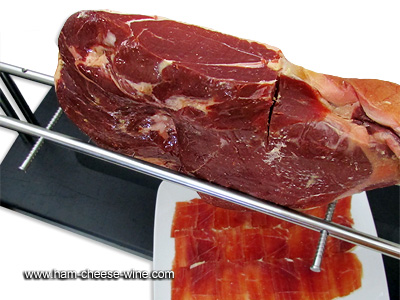 Professional Ham Carving Kit - Serrano Ham Monte Nevado Boneless Details 8